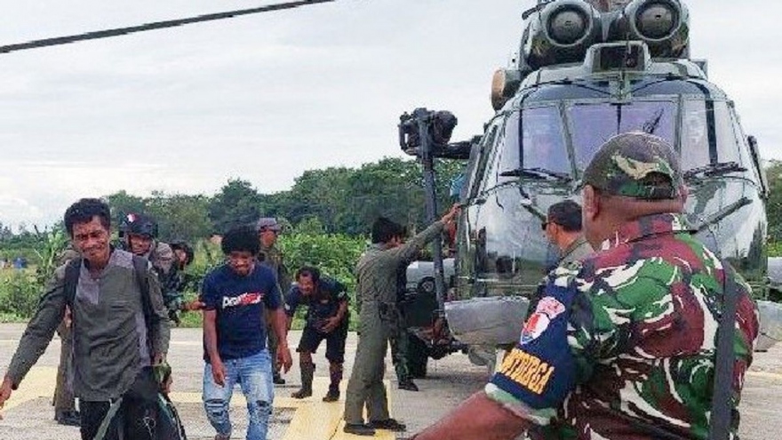 Indonesia giải cứu toàn bộ hành khách trên máy bay bị phiến quân phóng hỏa